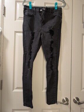 Levi's 720 Black Super Distressed Women’s High Rise Super Skinny Jeans